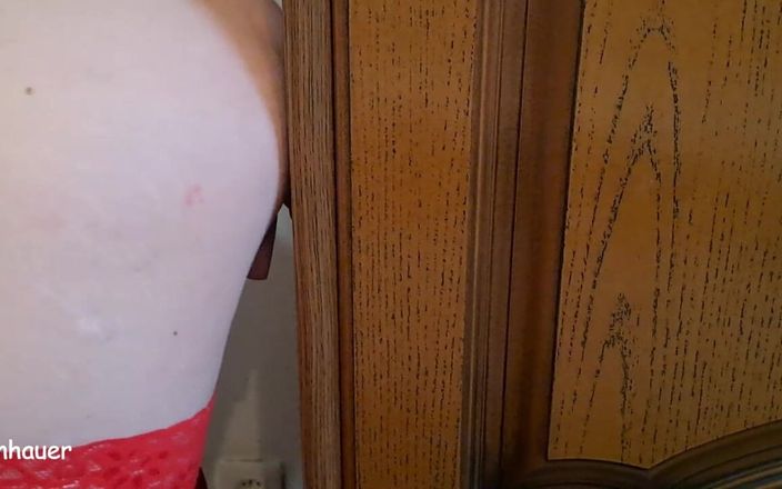 Sandra Falkenhauer: İyi bir dildo sikişine ihtiyacım var
