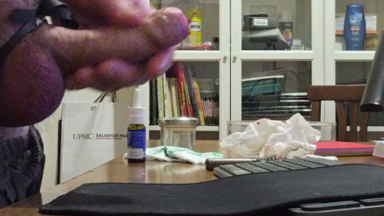 Jordance: E Plăcut La Birou Cu Squirt Gratis Pe Masă