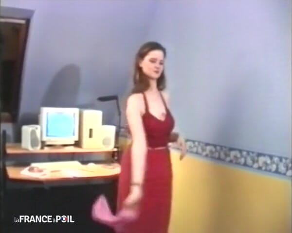 La France a Poil: Hairy Big Boobed Young Brunette Analized in Threeway