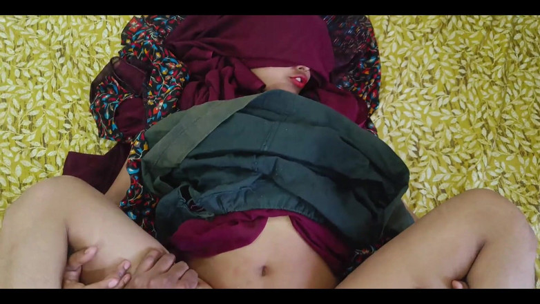 YOURAMRITA04: सौतेले देवर ने सौतेली बहन को जोरदार चोदा और उसकी चूत से पानी निकला। सौतेली भाभी भी शुरू हो गई।