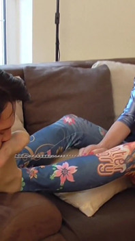 Blond Arrogant Queen Dominate Guy to Smell Her Sweaty Feet
