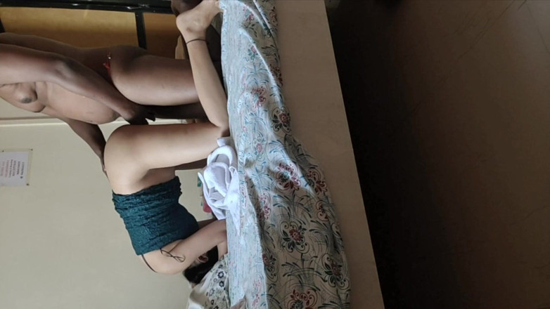Trisha Hotness: jordaar chudaee dogi stail