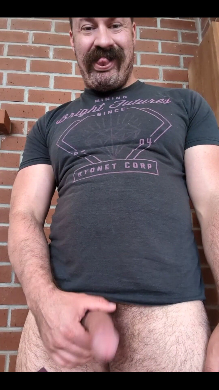 The Gay Quadzilla: Showing off my ass and hole for the good boys...