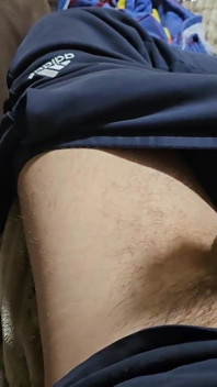 Lelaki Muda Dengan Ayam Besar Memancut Ke Siling (2 Cumshots)