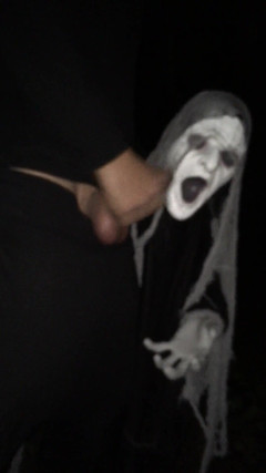 Idmir Sugary: Malam Spooky di luar rumah - pancutan mani besar-besaran pada raksasa
