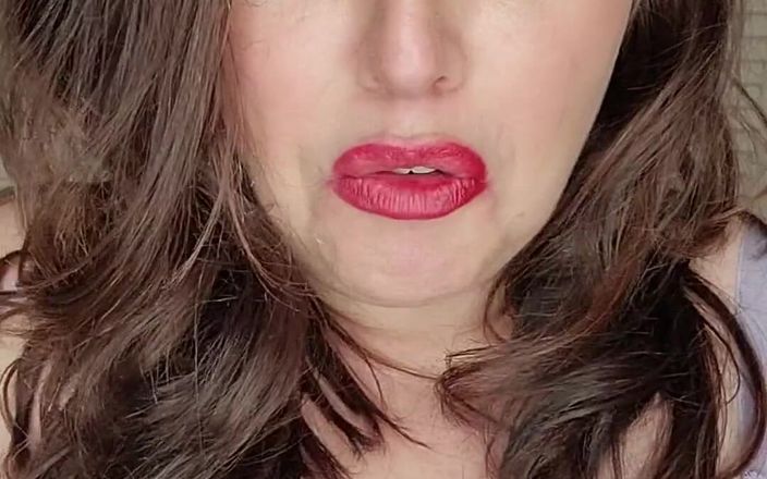 KinkyKatie: Quindi stavo totalmente per eliminare questo, ho cringe così duro...
