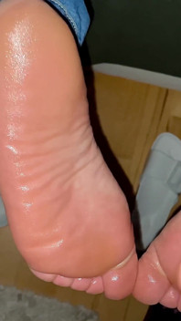 Sexy geölte amateur-sohlen