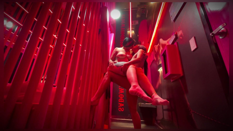 Sweetkimmi: 两个超级大屁股和极度饥渴的女同性恋之间的肛交——Anitta Miller 和 Sweet Kimmi
