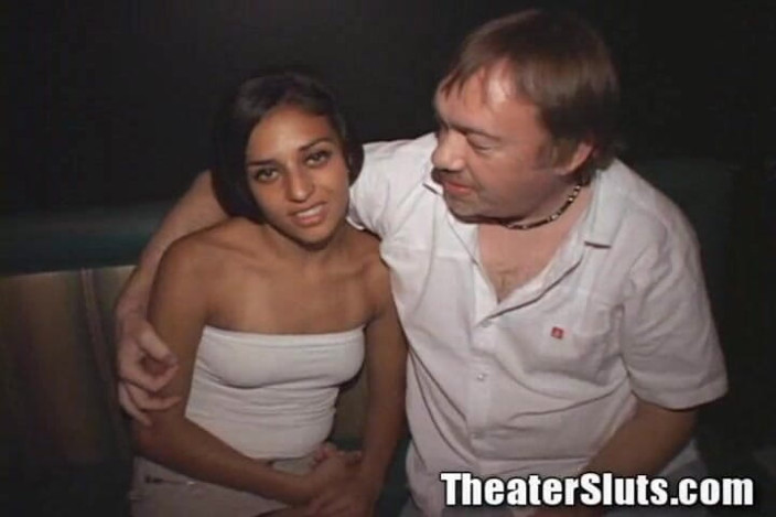 Theater Sluts: หนังลาติน่า หนังไทเทียเตอร์นมใหญ่ โดนแก๊งเย็ดพ่นน้ำอสุจิใส่หน้า