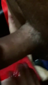 Seksi kız gırtlağına kadar sikişerek arka arkaya 7 fışkırtabilir