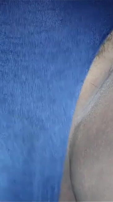 Karmicoxv: Follando a una gordita milf con las piernas abiertas