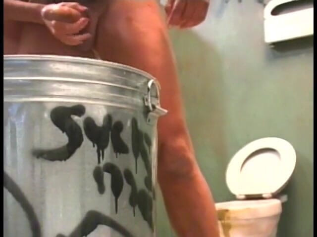 Sex Karma: Muscular guy watches girlfriend urinate then gets blowjob while smoking...