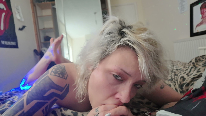 Glitterqueen1999: Good Moaning, Babe - Gfe Morning Blowjob