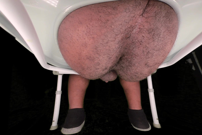 Manhole VR - Indian Hairy Crack & Balls: 맨홀 VR 화장실 POV - 클로즈업 후장 윙킹 및 퍼뜨리기