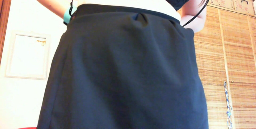 Nicoletta Embassi: Vaše krásná italská studentka dokončí třídu a masturbuje s použitým...