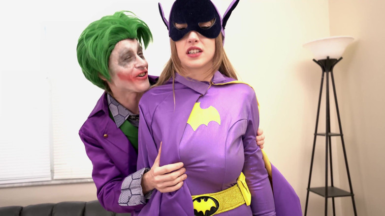 Conor Coxxx: Fată batgi în mâinile jokerului cu Octavia Red
