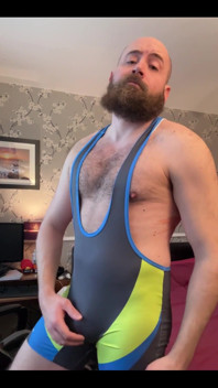 I think I should make more content with singlets!