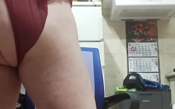 Greek cross lovers: 私は私のパンティストッキングのミニドレスを着て私の自転車に乗って、セクシーなホットなママを持っているOutddorを持っています