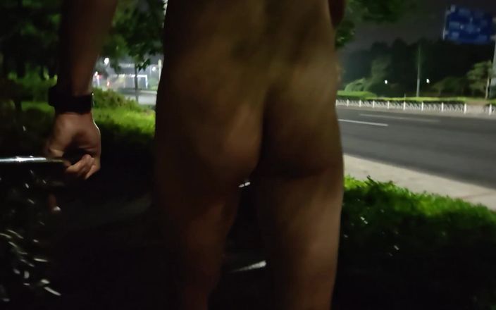 ChineseBisexual: Running Naked Along the Busy Street and Engaging in Masturbation