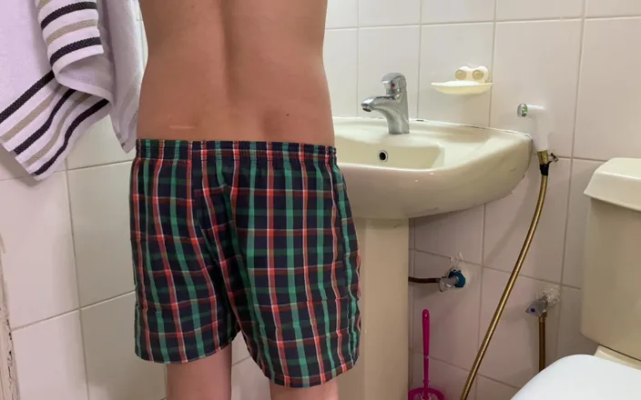 Great J: Straight Handsome Office Boy Is Getting Ready to Come to...