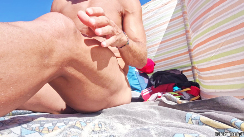 Hotsportfitboy: Fitness Guy Shows off His Massive Hard Cock in Beach...
