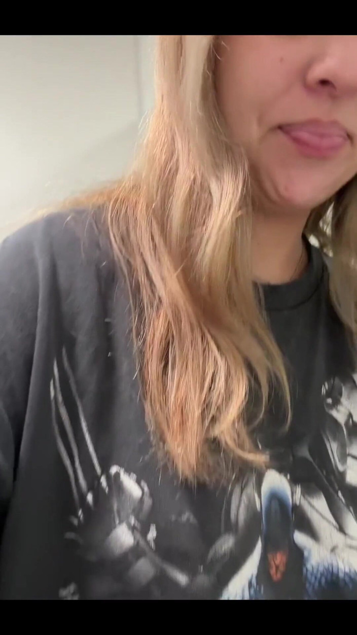 Tiffstreatsxoxo: Power Čůrání na záchodě !! Musel to jít tak zlé