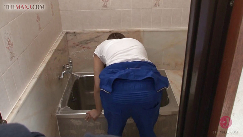 Asian happy ending: Jovem empregada asiática é seduzida por seu chefe - Parte 1