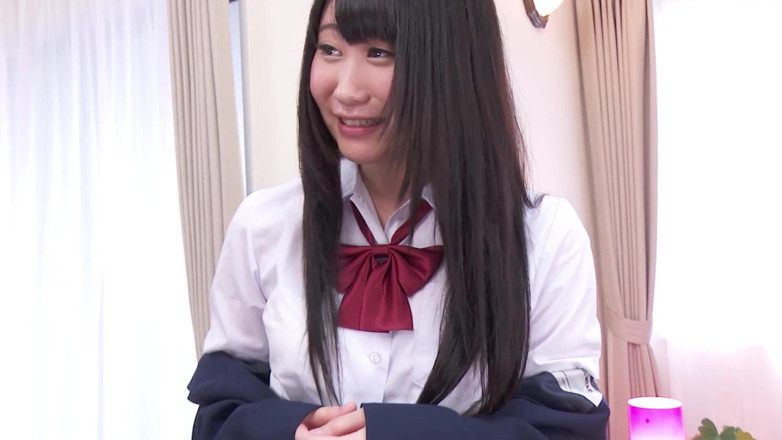JAPAN IN LOVE: Азіатська розпусна сцена-4 струнка японська брюнетка з маленькими цицьками розважається секс-іграшкою і трахається у ванній і на дивані
