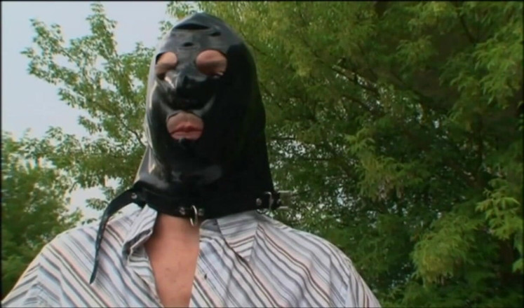 Absolute BDSM films - The original: Zabalená ve folii, ponižující s maskovaným chlapem