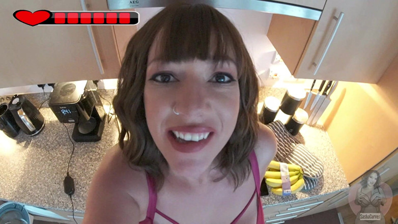 Sasha Curves: Giantess Boss Fight