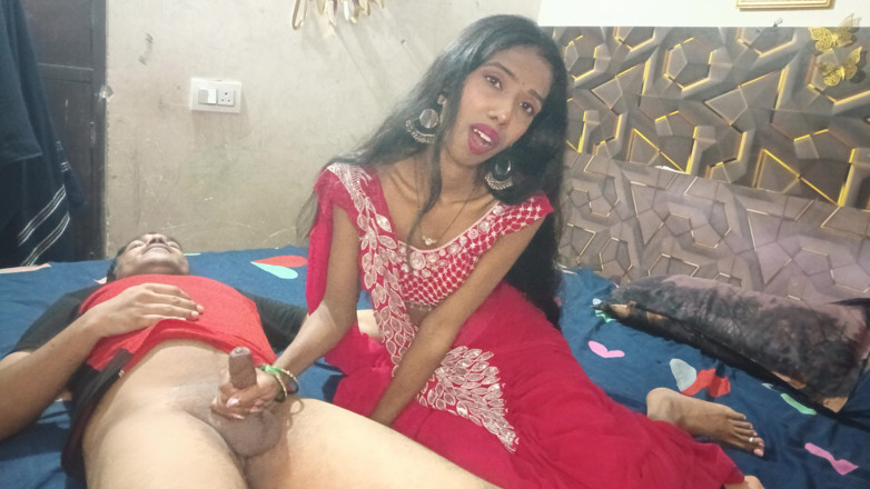 Truefuker: Bhabhi-ji šuká ve své nové sárí