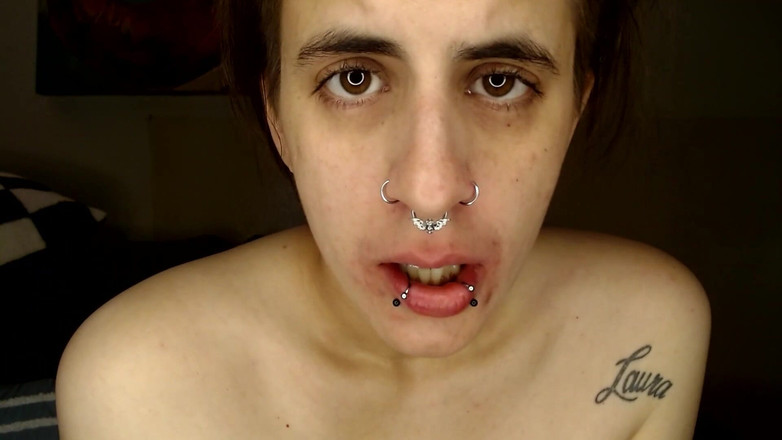 Abby Anna: Stor mun tour med piercingar