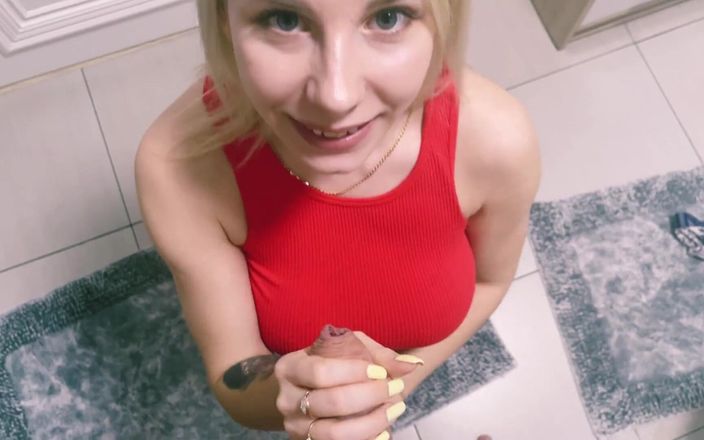 Viky one: The Blonde Had Breakfast with My Sperm