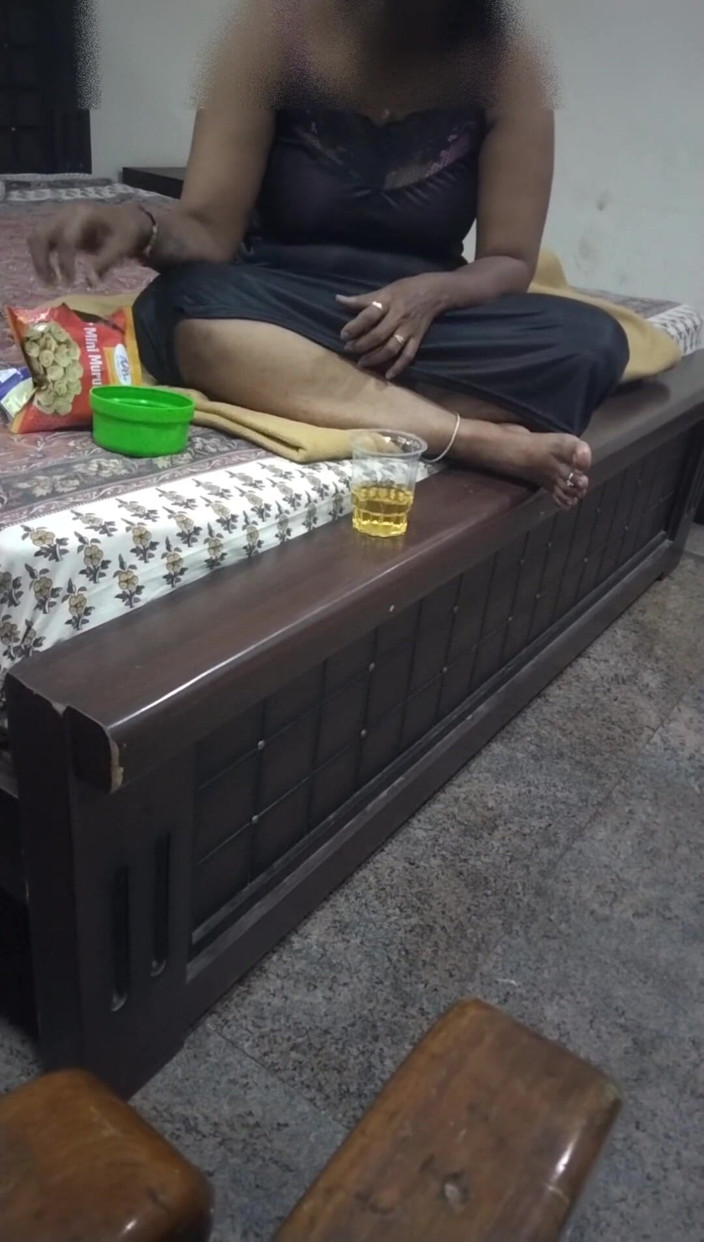 Tamil lesbian: Dirty Talking with Snacks