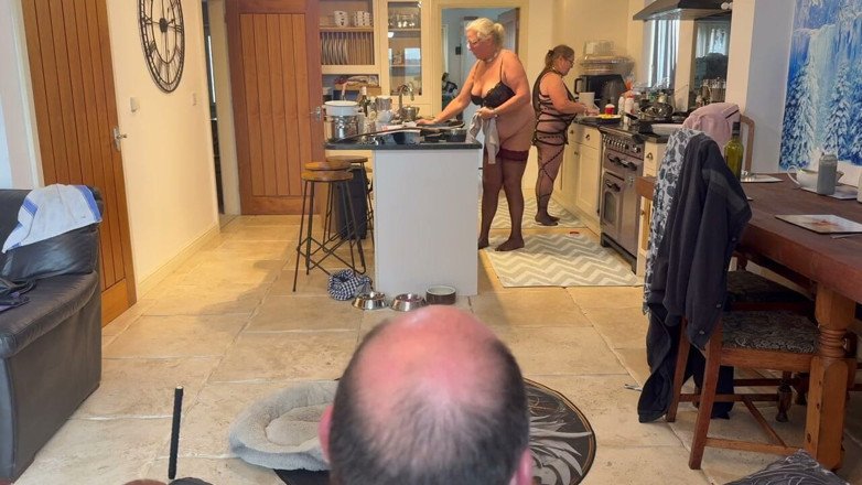 Lanista_Bear: Part 3: Lanista Bear Has His Slaves to Do Their Chores....