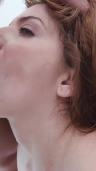 Cintia lara prende 3 contemporaneamente