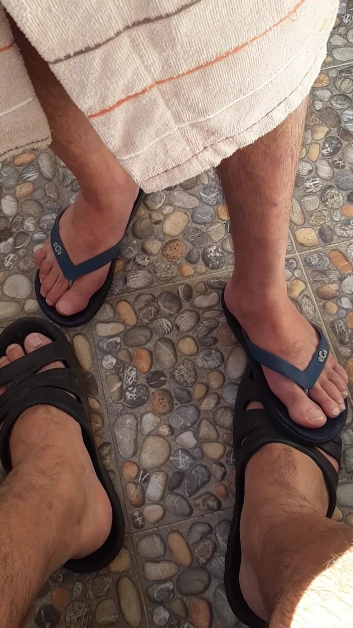 Grand Dick: Kaki dan di balkon