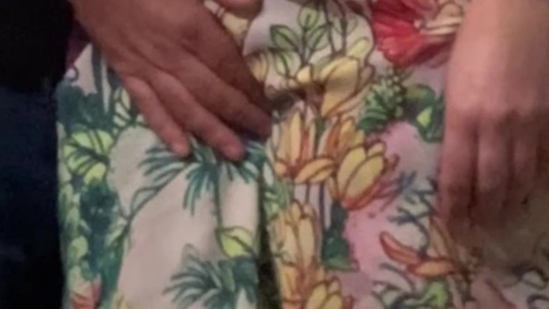 Niki studio: Cizinec Challange - Žádám cizince, aby prstil moji kundičku v metru