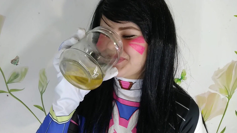 LizAngel: D.VA saya berkencing di dalam balang