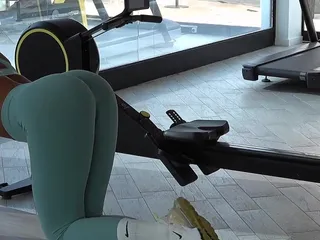 Who is Lilly: Fit Teen Bubble but Fucks Her Personal Trainer After the...