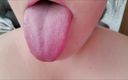 Kiki Plump Ass: Fétiche de la langue, gros plan