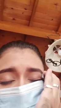 Boquete e comendo porra da máscara cirúrgica