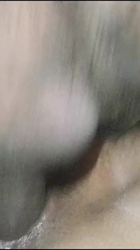 Ma demi-sœur se faufile dans ma chambre - vrai couple amateur, POV