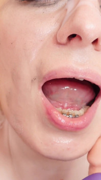 ดูดควยปลอมใส่ถุงมือยาง น้ำแตกใส่หน้า! อารย่า แกรนเดอร์