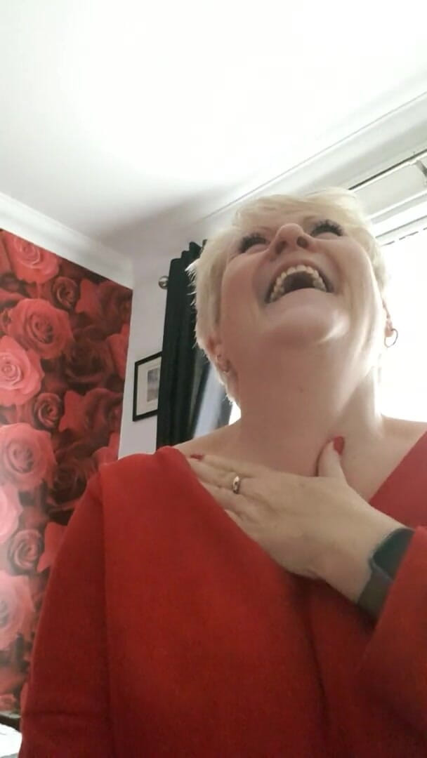 Uk Joolz: Mistress susan और joolz उसके माइक्रो लंड का मजाक उड़ाती है