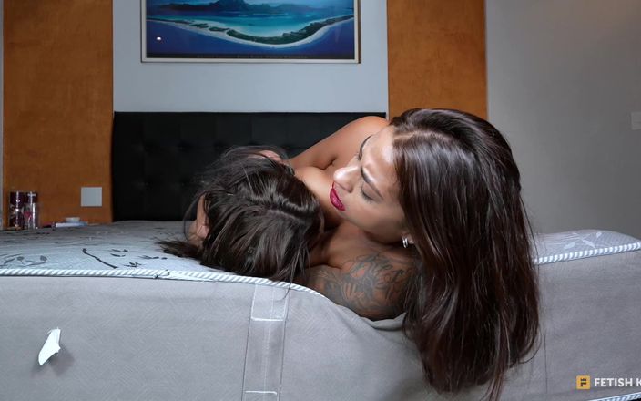 FetishKing: Lesbian No Air Between My Big Natural Tits