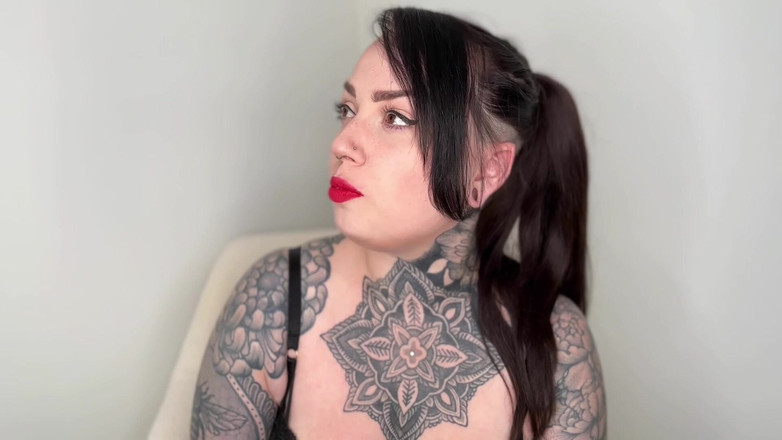 Miss Valentina: Umilind-o cu instrucțiuni de masturbare