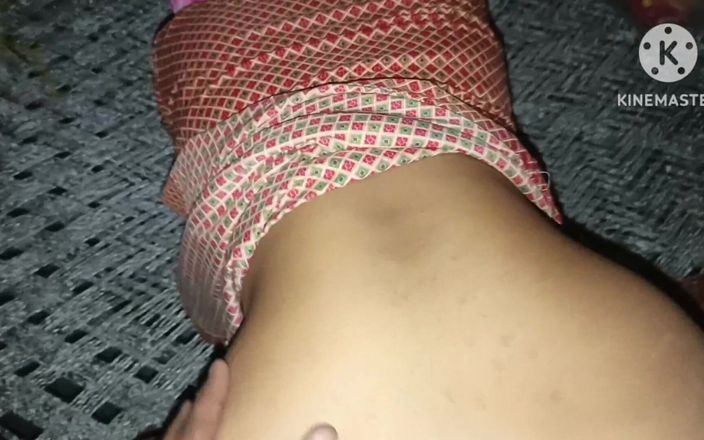 Hot poonam69: Indická sexy bhabhi a sexy devar šukají, když jde manžel do...