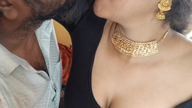 Pushpa porn: Quente e fofa, profundo beijo labial