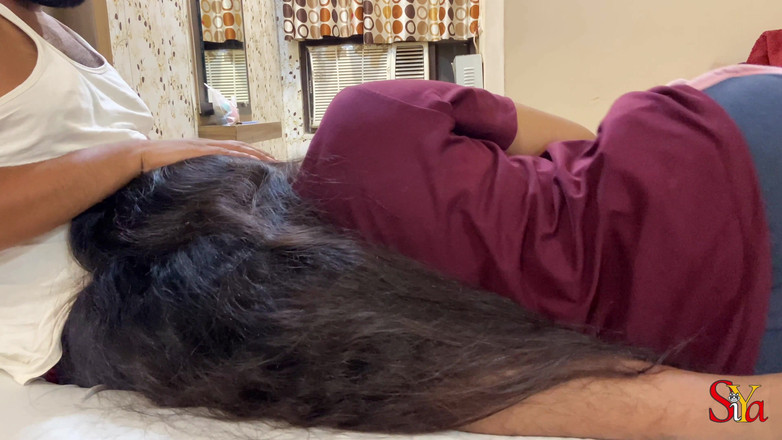 Vicky Siya: Indyjska przyrodnia siostra zerżnięta z powodu bólu głowy hindi audio